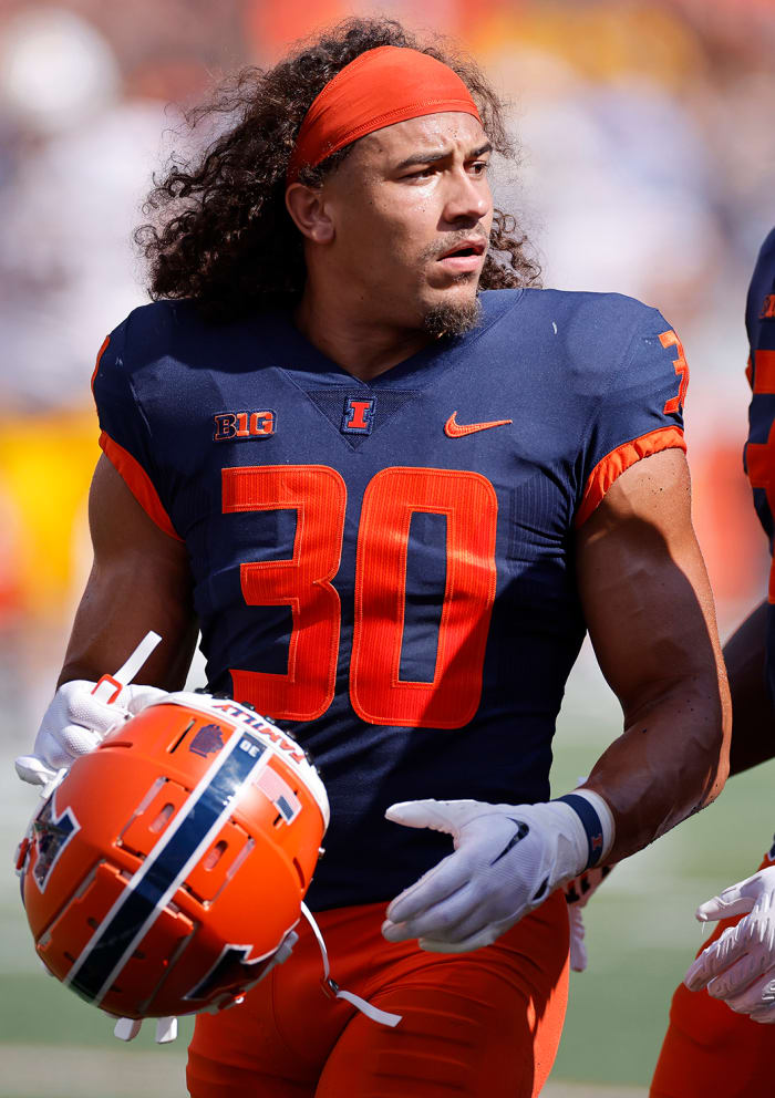 Sydney Brown during a timeout for Illinois.